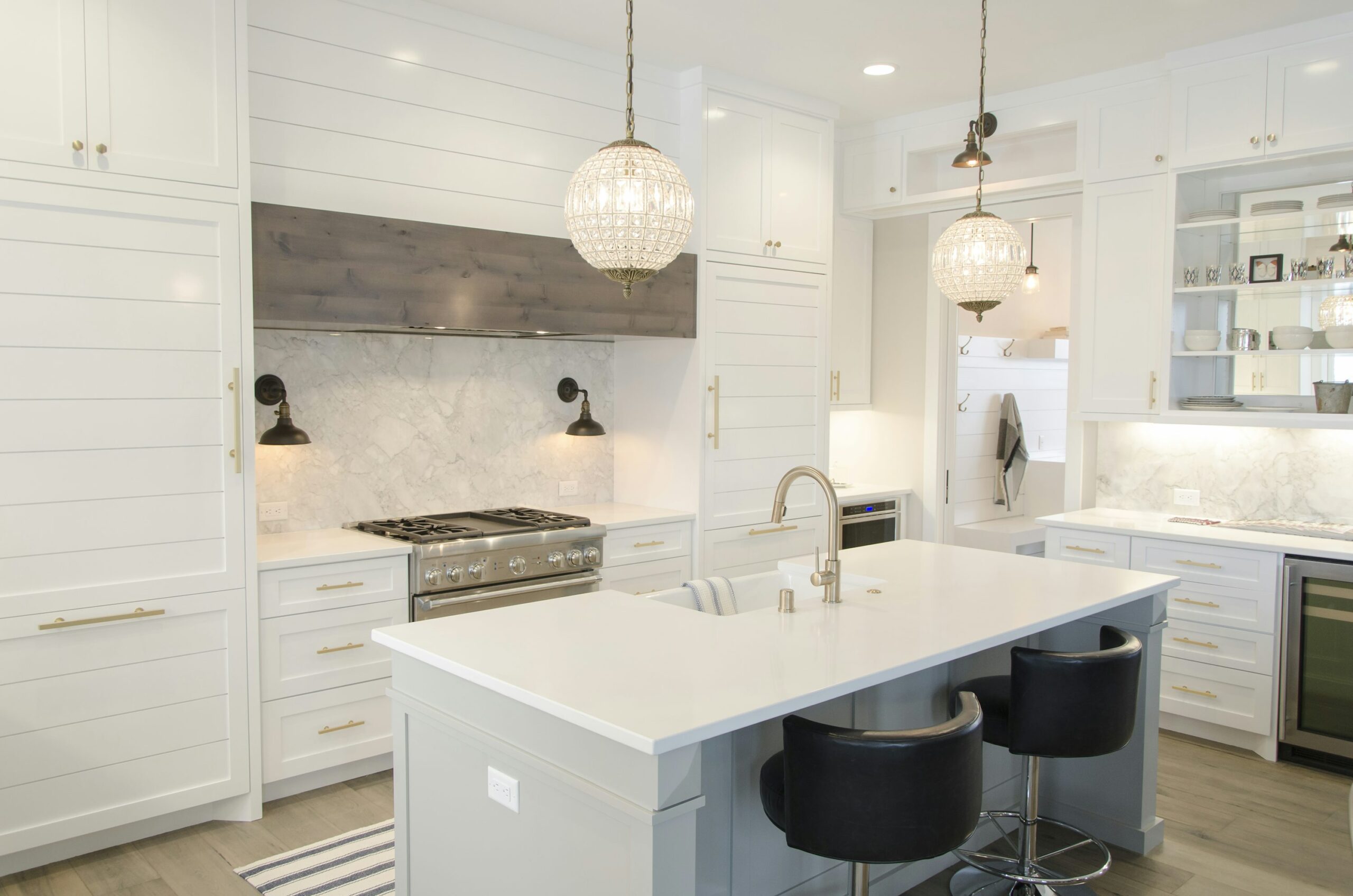 Hardwood Floor Installation Expert